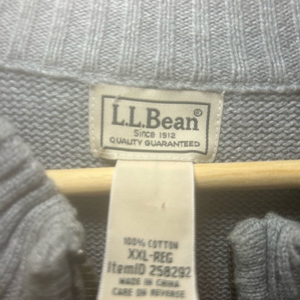 Men’s LL Bean zip up sweater. Size XXL regular